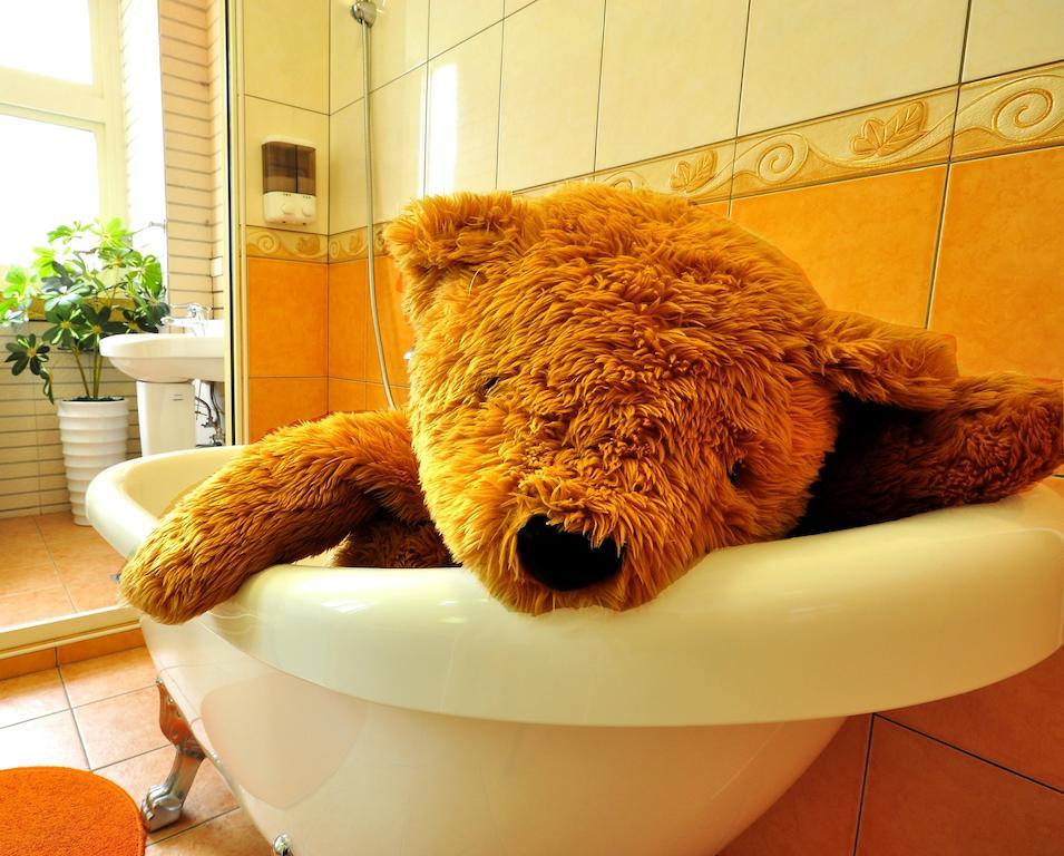 Happy Orange Homestay Yilan Ngoại thất bức ảnh